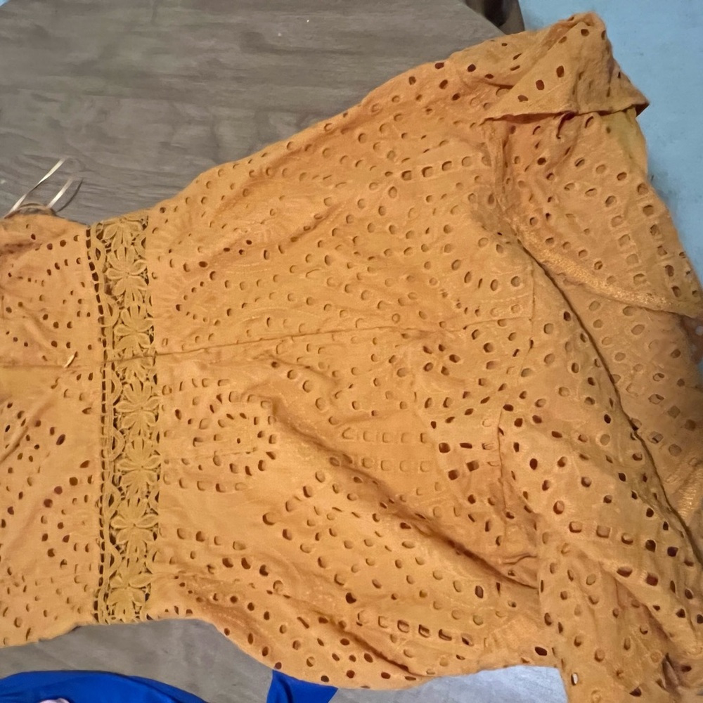 Never worn dress very pretty